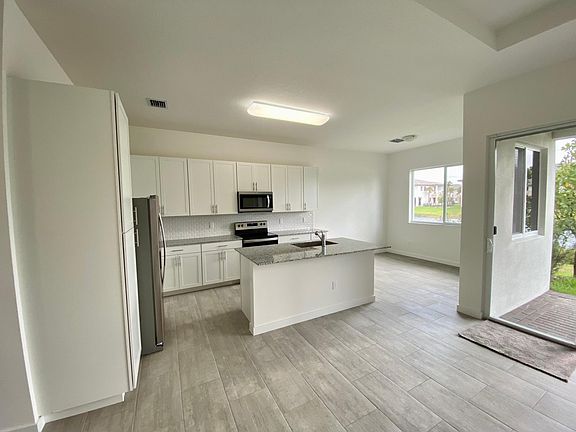 Kitchen and Breakfast Nook