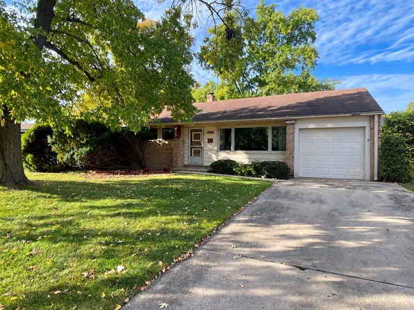 1028 Midway Rd, Northbrook, IL 60062