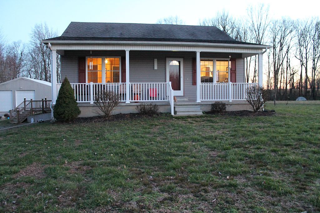 174 Brandon Dr - Property Image