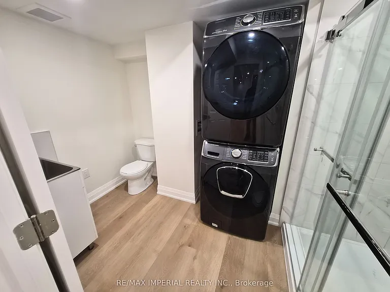 757 Pam Cres — Photo 20