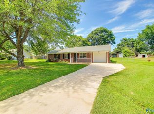 108 Barbara St, Athens, AL 35611