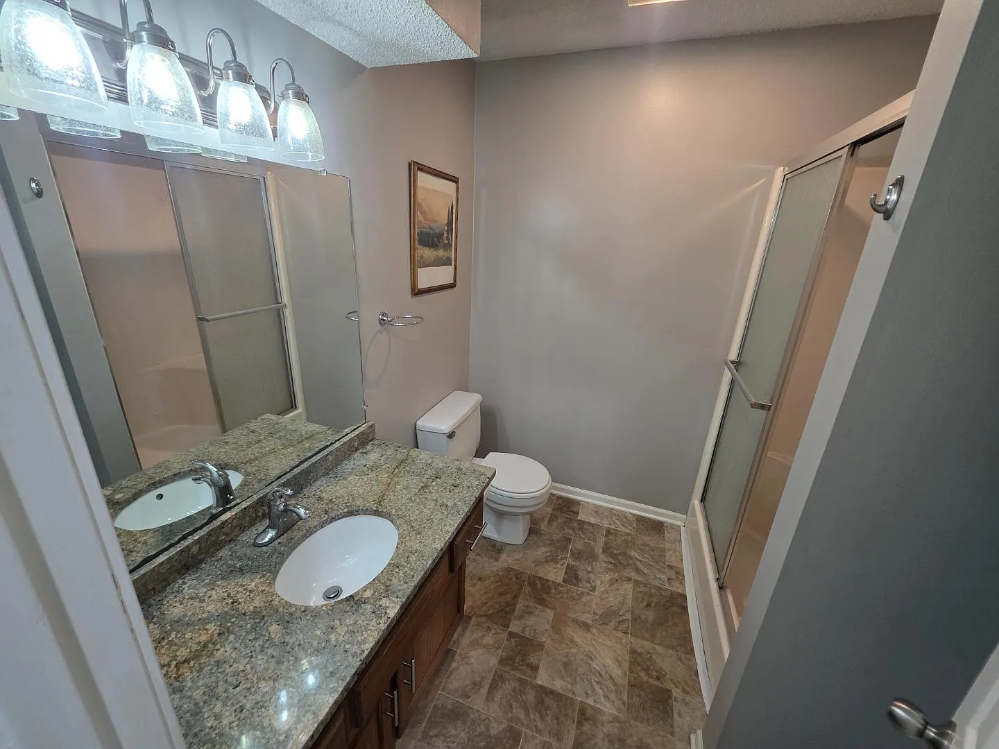 1405 SE 7th Plz - 1405 — Photo 4