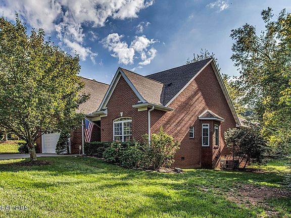 2nd image of 1149 Evelyn Mae Way