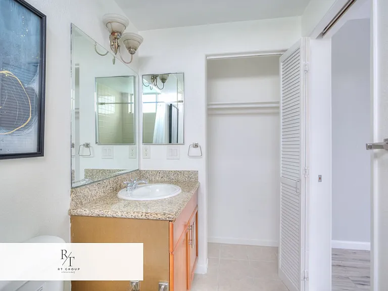 580 W Main St #302 — Photo 25