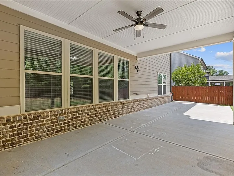 5440 Northview Lake — Photo 33