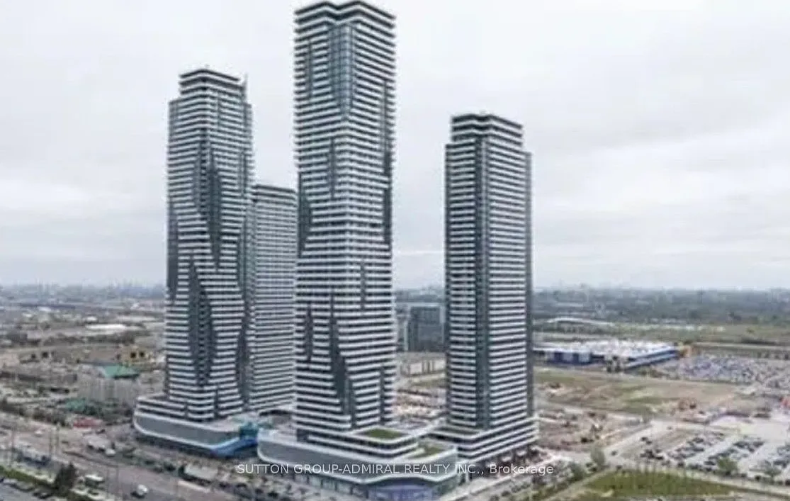 Festival Condos — Photo 1