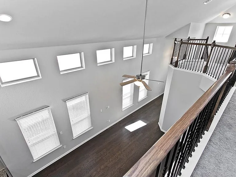 9802 Tanglemede St — Photo 34