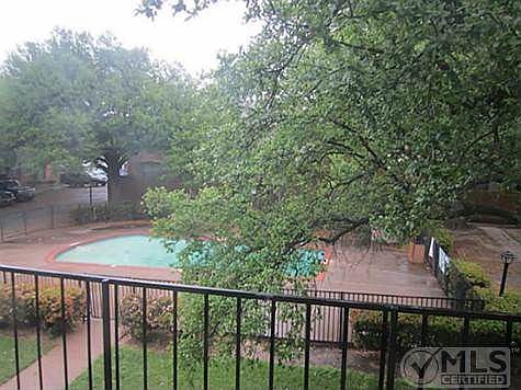 5th image of 3648 Parkridge Dr APT 215