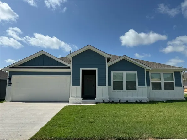 4471 W Canyon Run Dr, Fayetteville, AR 72704