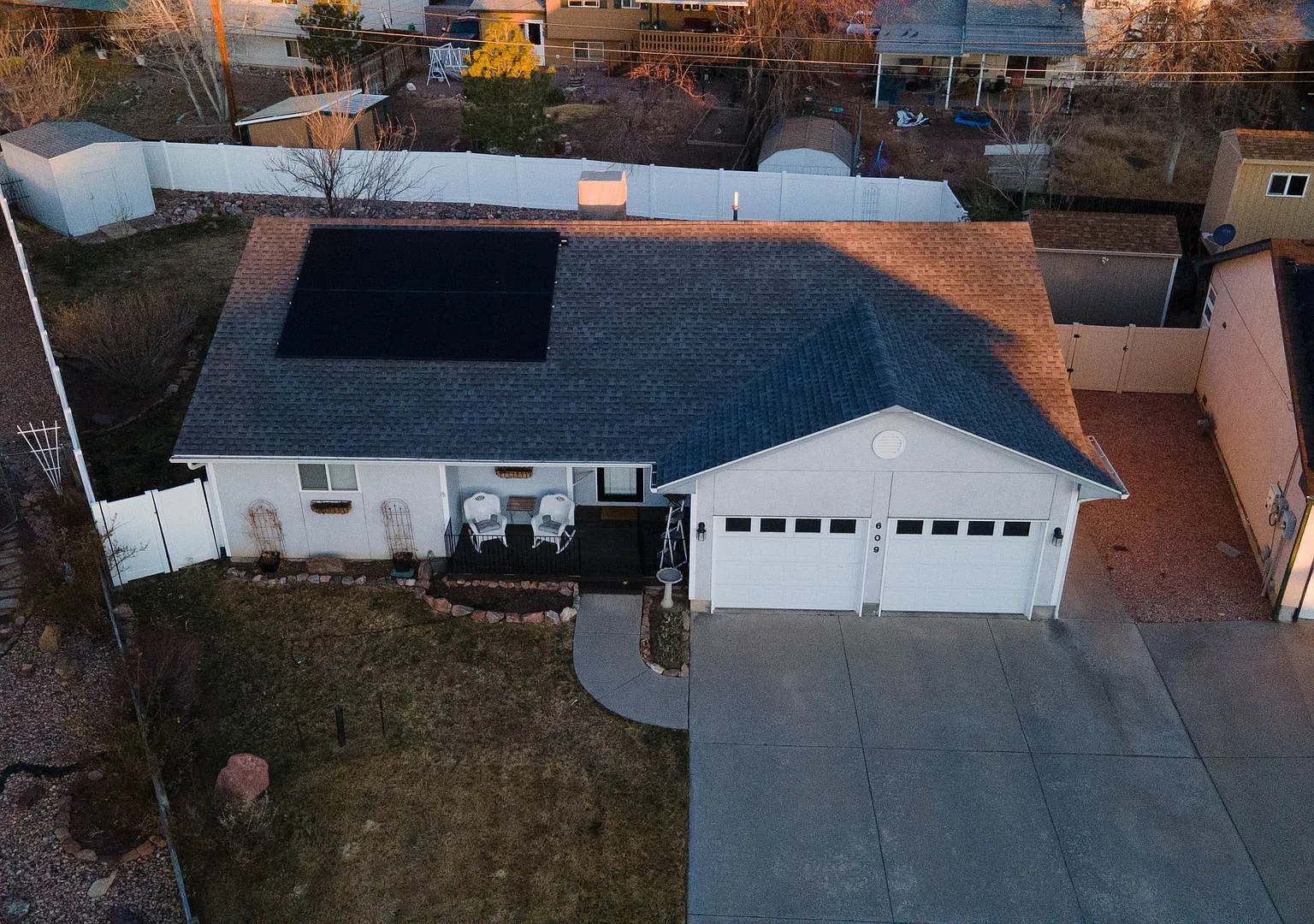 609 Cobblestone — Photo 2