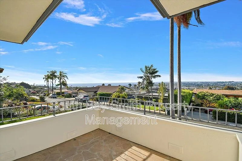 4 bed, 2.5 bath, 1999 sqft, $8,500 — Photo 3