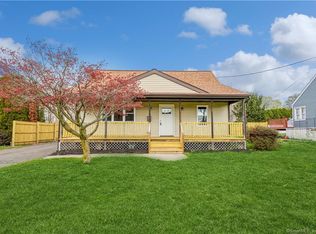 34 Sunnybank Ave, Stratford, CT 06614