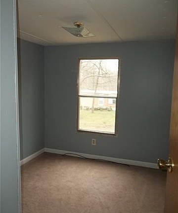5th image of 110 Maggie Elizabeth Way