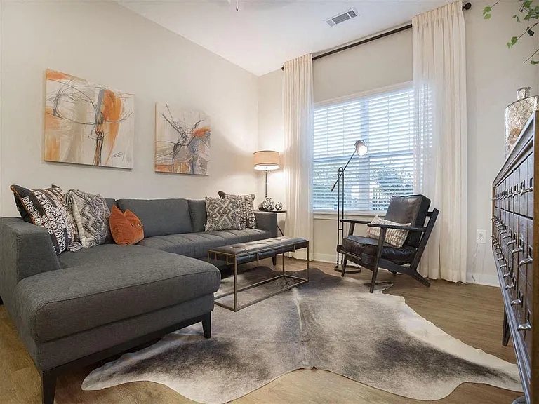 Pointe at Prosperity Village Apartments — Photo 47