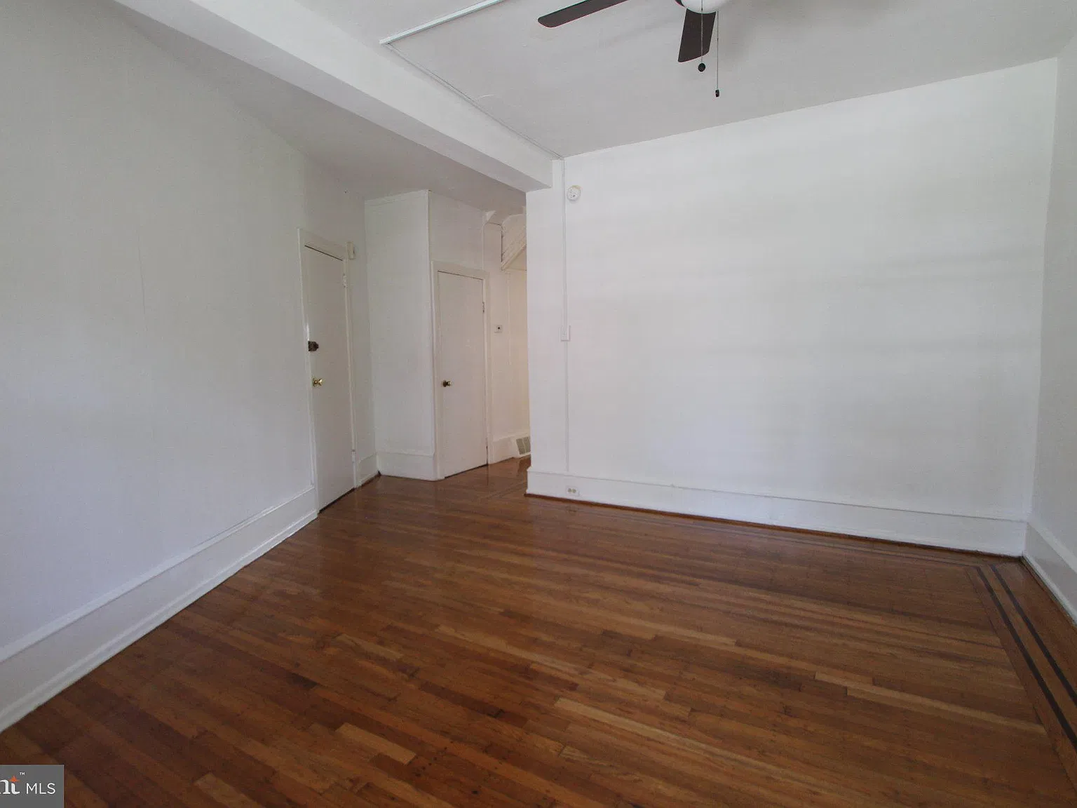 1 bed, 1.0 bath, 550 sqft, $1,100 — Photo 3