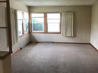 1960 Bunker Hill Rd, Dubuque, IA 52001