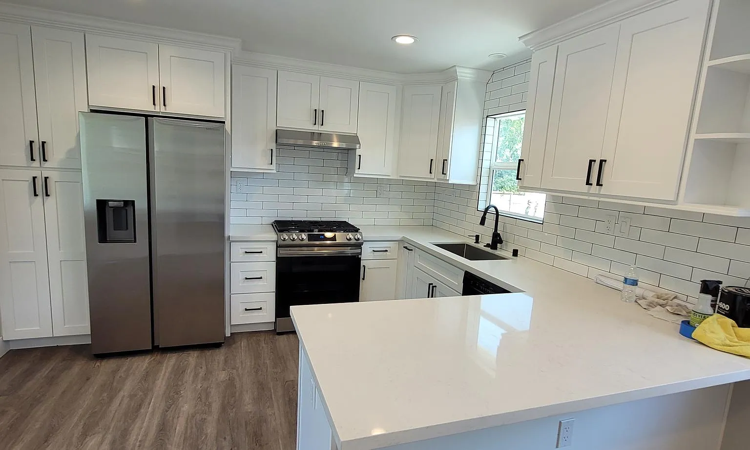 2 bed, 749 sqft, $2,575 — Photo 1