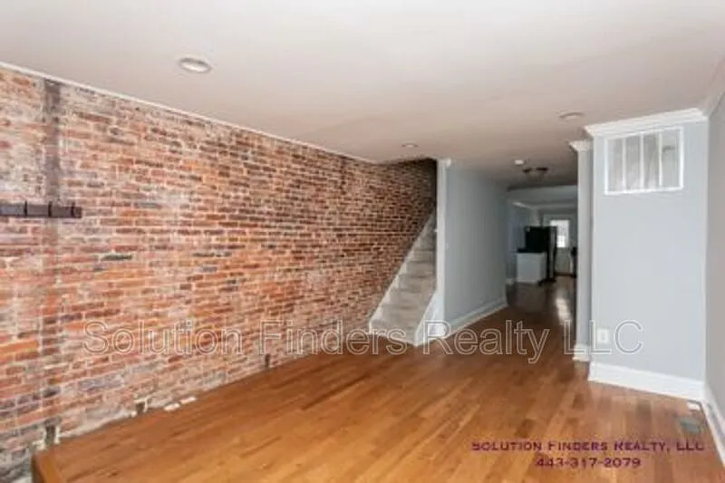 Building Photo - 3403 Hudson St