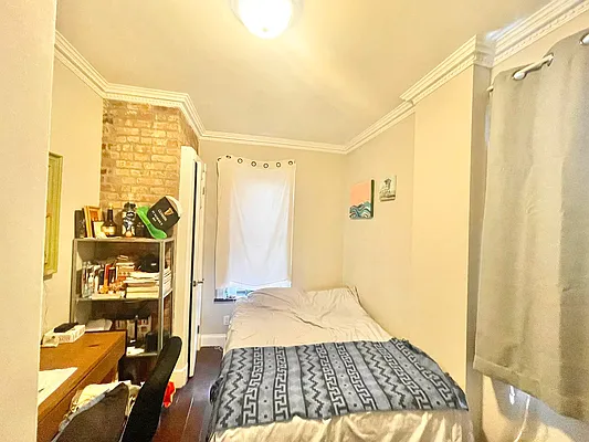 Rented by Century 21 Premier  | media 8