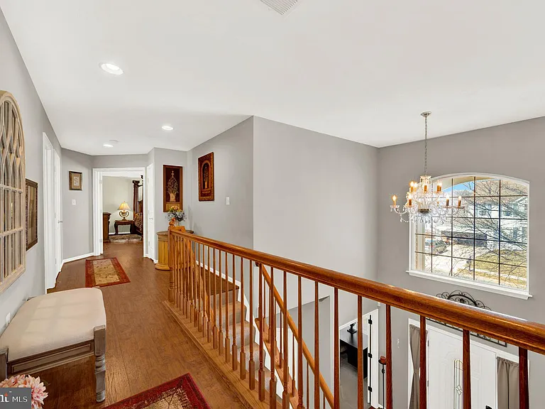533 Rubens Cir — Photo 25