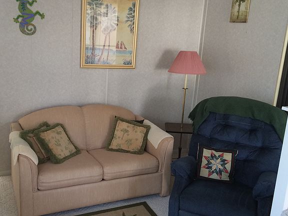 4th image of 6695 SE 55th Ln