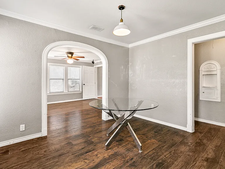 3422 W Jefferson Blvd — Photo 7