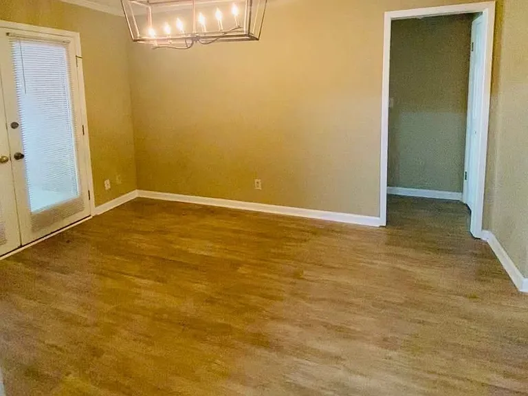 1404 Prairie Ln — Photo 9