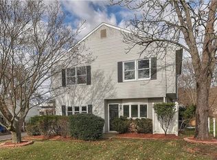 21 Jean Pl, Edison, NJ 08820
