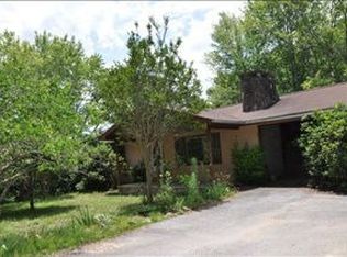 441 Franklin Grove Rd, Bryson City, NC 28713