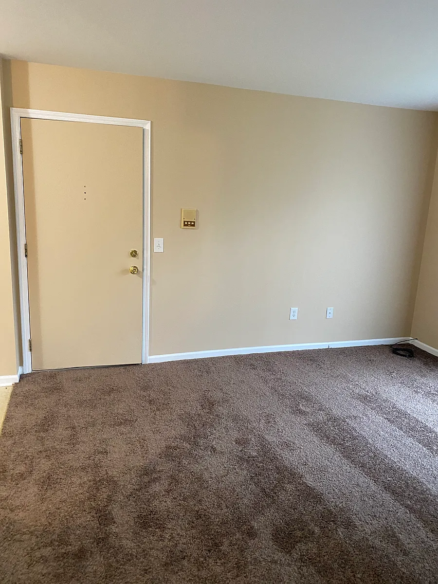 Building Photo - 35401 Hickory Woods Ln #3