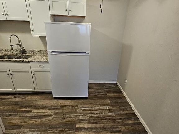 5th image of 814 11th Ave SE #103