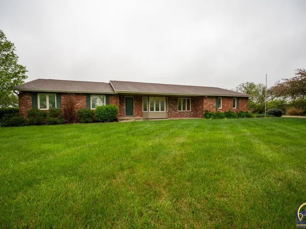 5640 SE Berryton Rd, Berryton, KS 66409