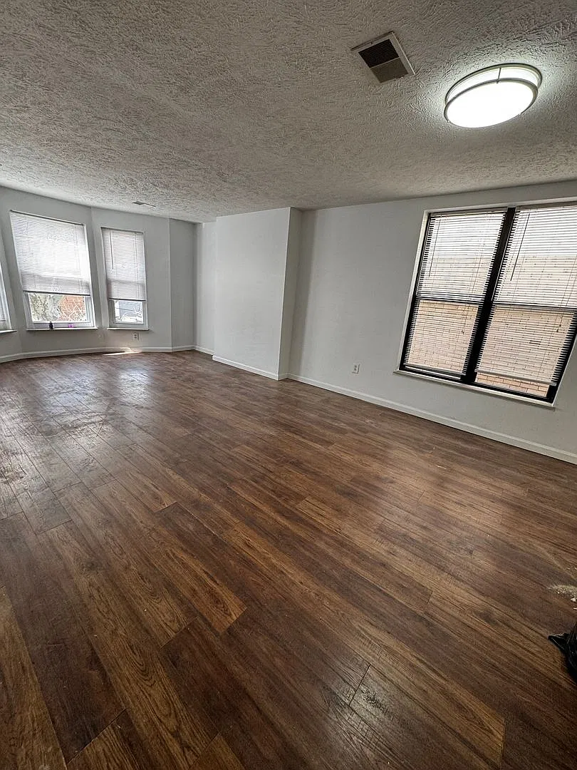 205 South Millvale Avenue — Photo 2