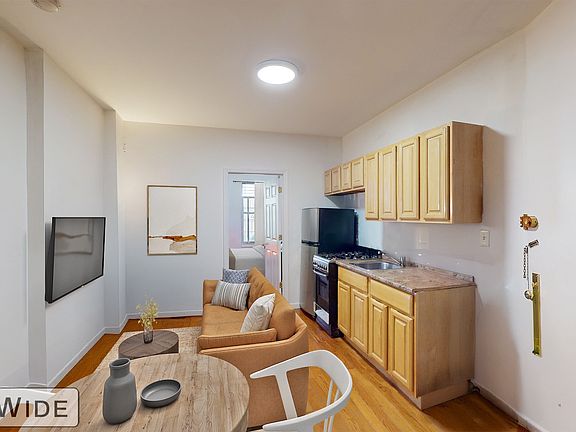 2nd image of 312 E 91st St APT 3w