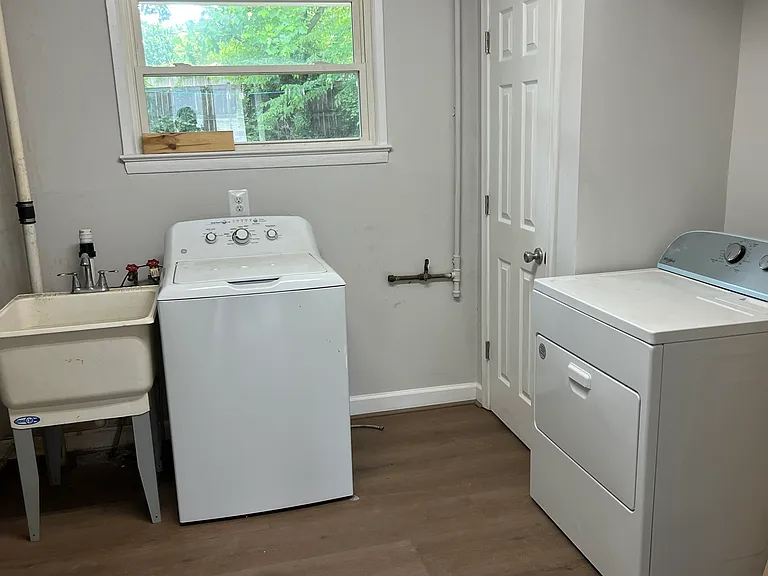 6713 Bostwick Dr — Photo 15