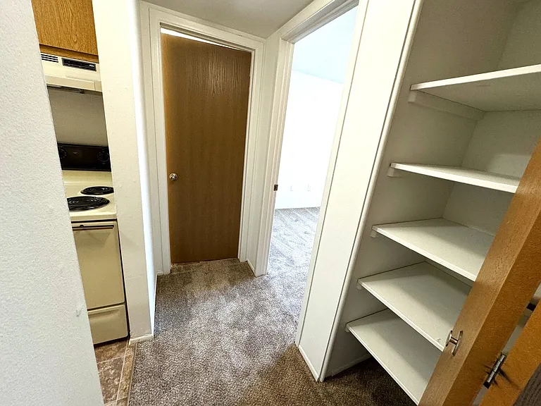 Charter Oaks Apartments — Photo 106