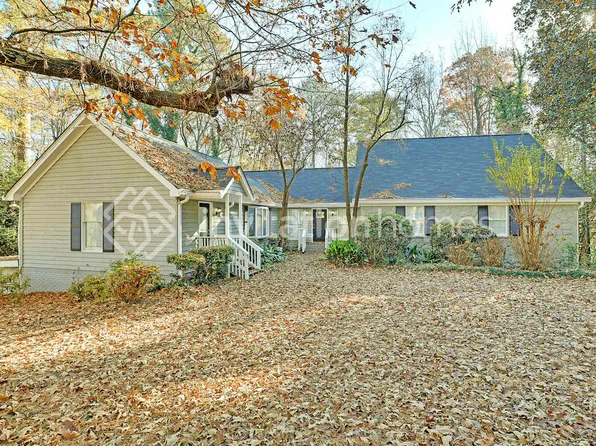 3800 Sherbrook Ct, Atlanta, GA 30349