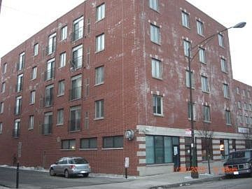 1st image of 2734 S Wentworth Ave APT 216