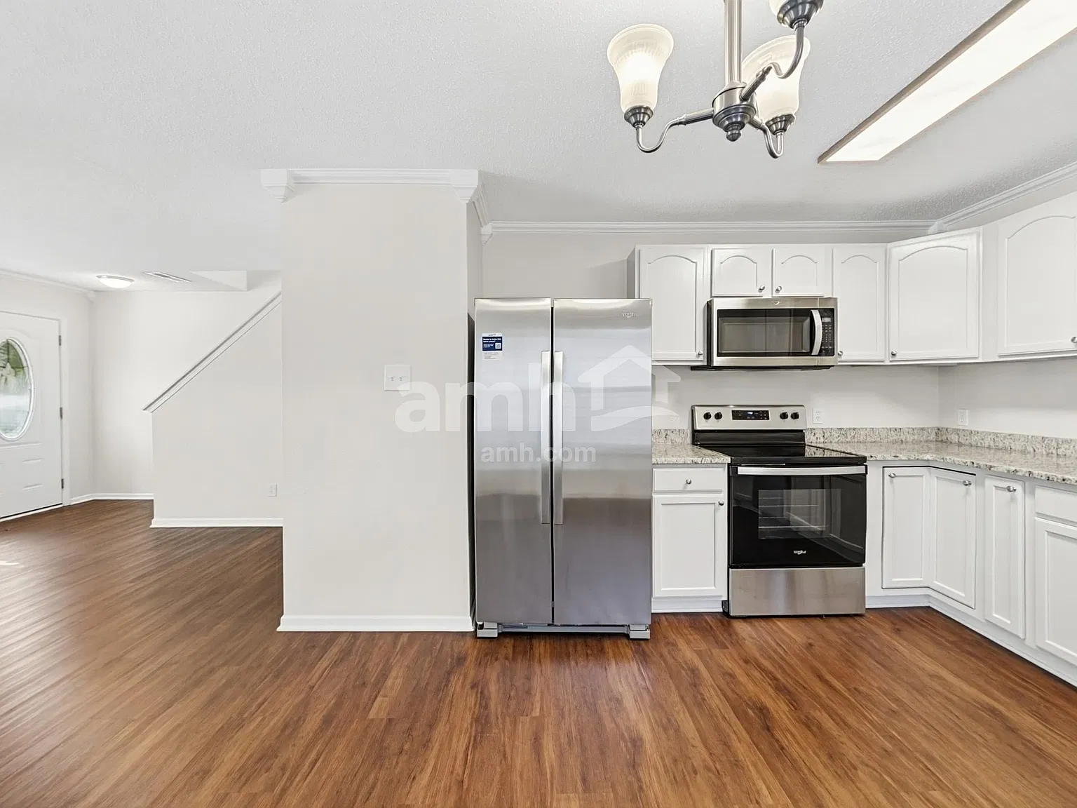 3 bed, 2.5 bath, 1520 sqft, $1,930 — Photo 4