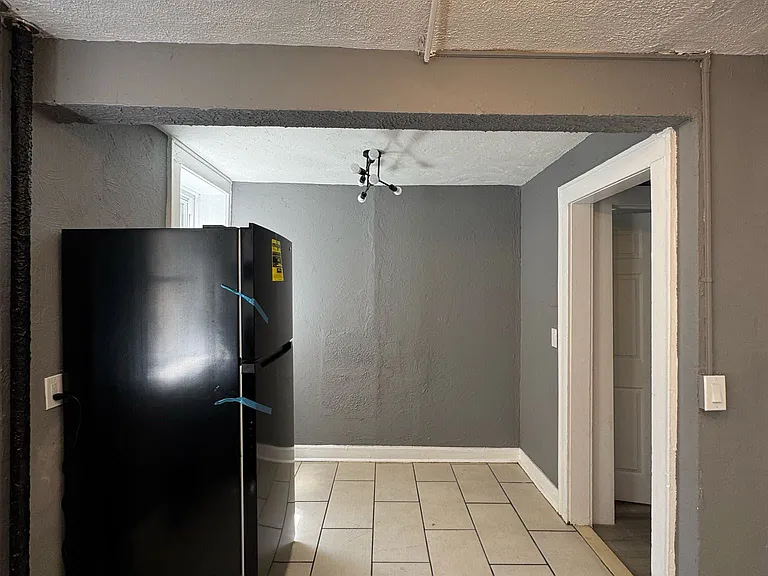 717 Arlington Ave #1B — Photo 6