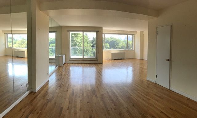 1st image of 116 Central Park S APT 6N