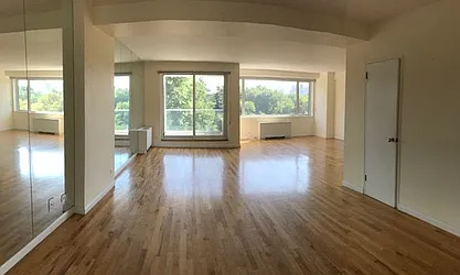 Rented by La Seven Inc.
