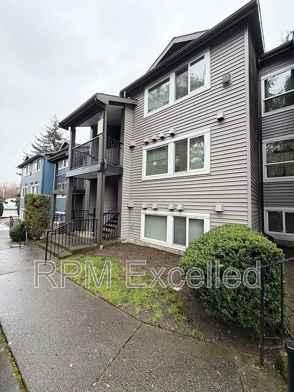 2 bed, 2.0 bath, 956 sqft, $1,700 — Photo 1