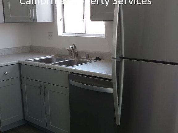 4th image of 1031 Ramona Ave #3