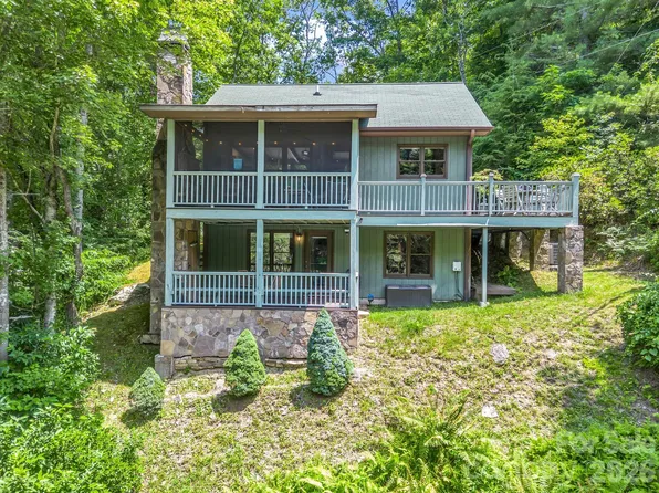 9390 E Fork Rd, Brevard, NC 28712