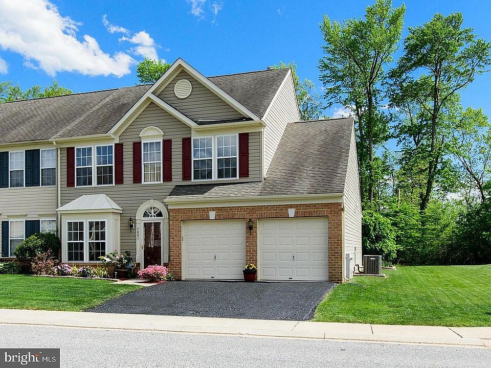 1st image of 5001 Woods Line Dr Unit 1
