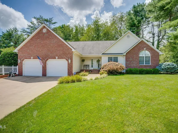 204 Amber Dr, Bristol, TN 37620