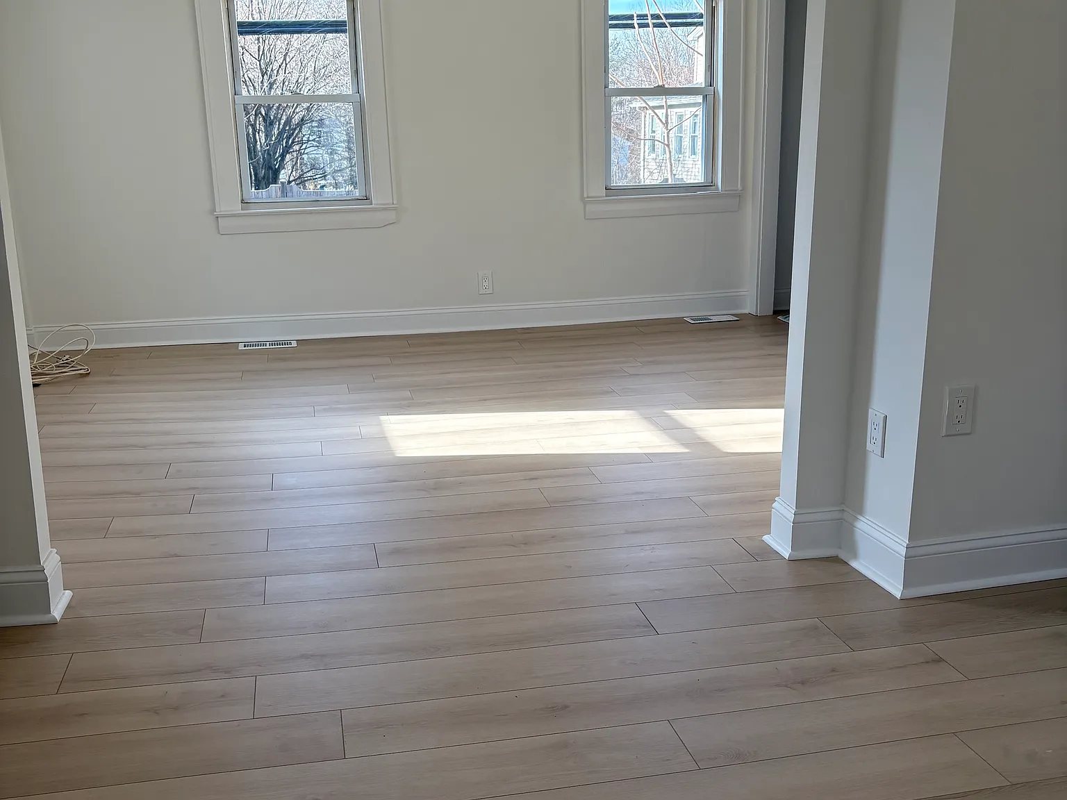 2 bed, 1010 sqft, $2,400 — Photo 2