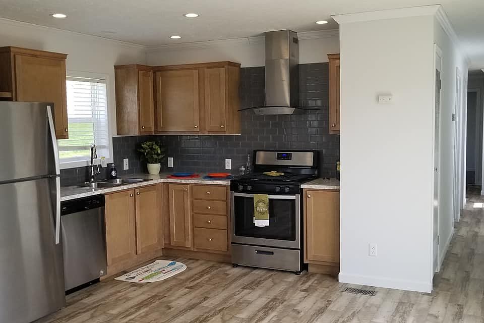 1st image of 3311 W 52nd St