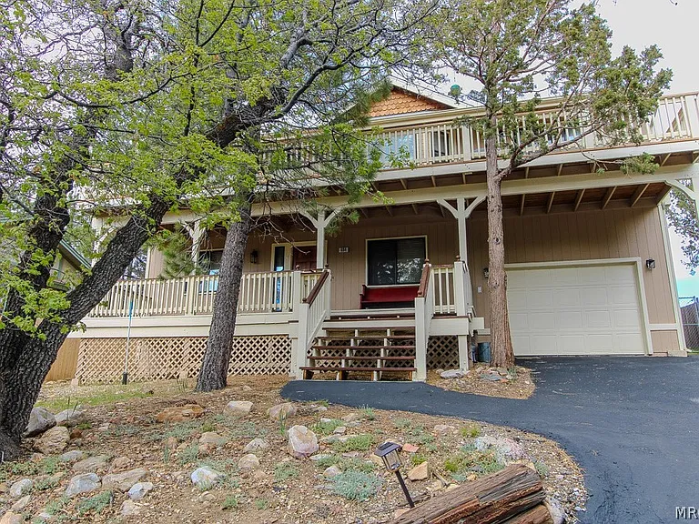 684 Butte Ave — Photo 1